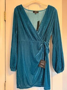 Lulu's Teal Shimmer Velvet V-Neck Dress